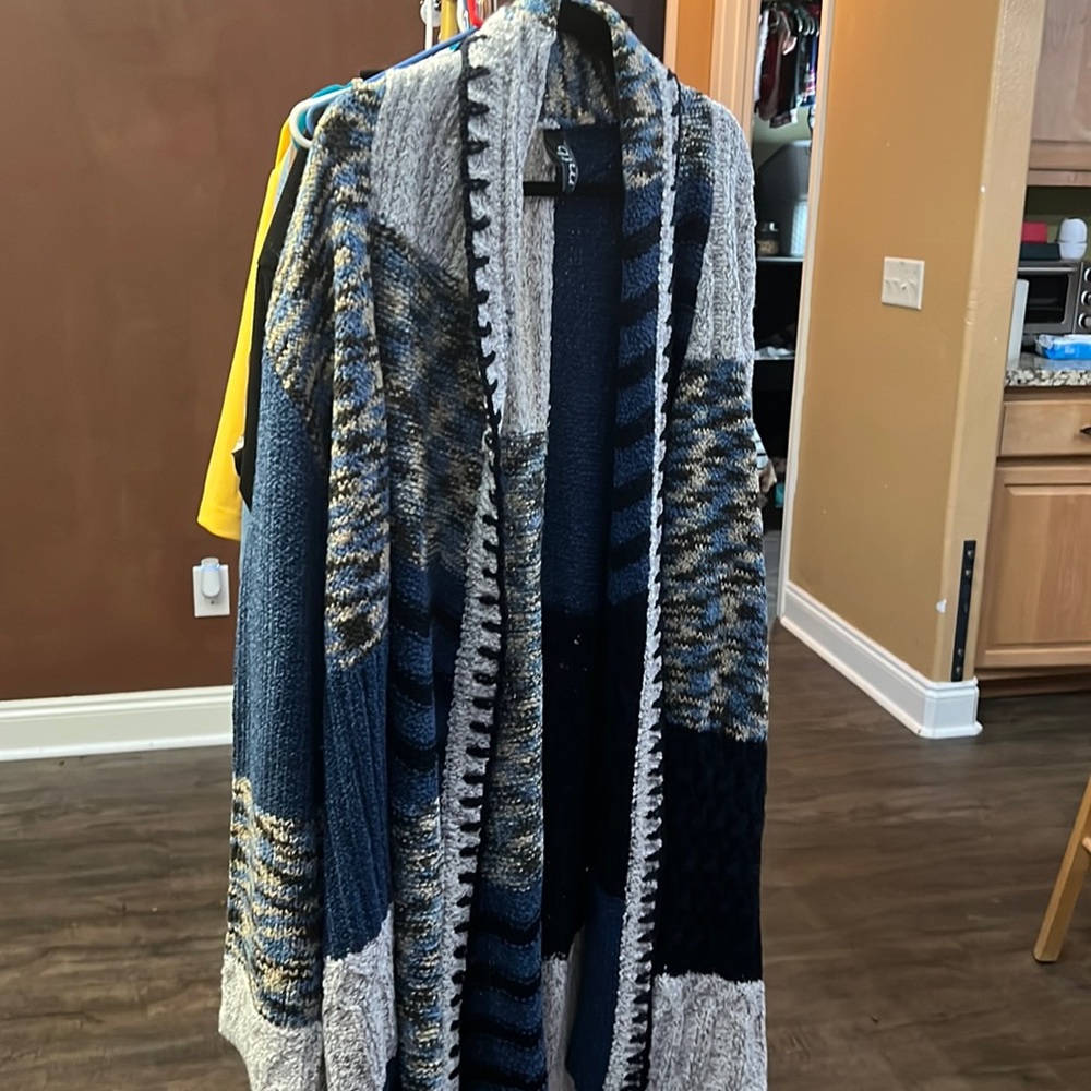 Long cardigan size 3x.. blue gray multi